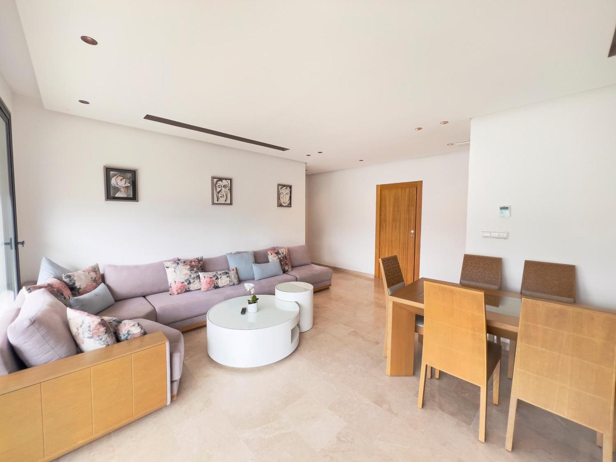 Luxurious 3br 2ba, 5-min To Beach, Large Terrace, High Floor
