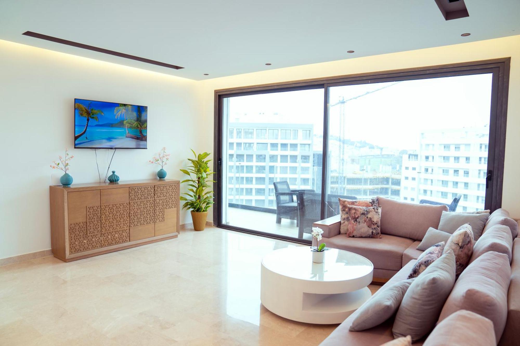 Appartement Luxurious 3br 2ba, 5-min To Beach, Large Terrace, High Floor Tanger