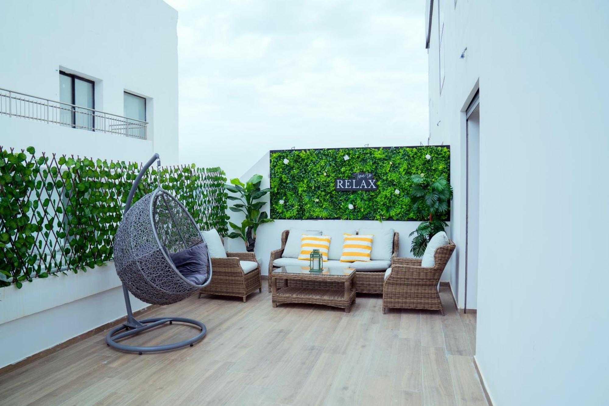 Luxurious 3br 2ba, 5-min To Beach, Large Terrace, High Floor * Tanger